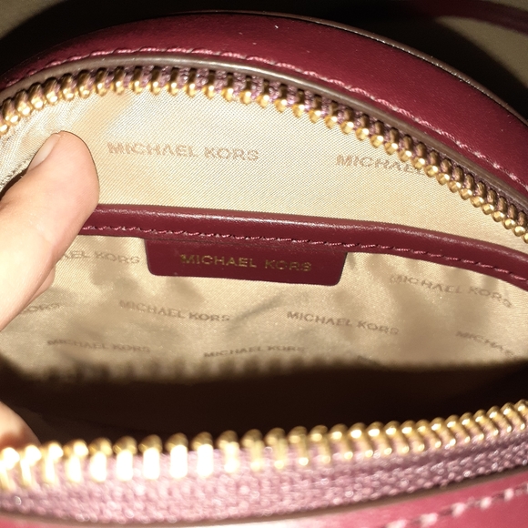 Micheal Kors | Canteen Crossbody - Picture 4 of 9